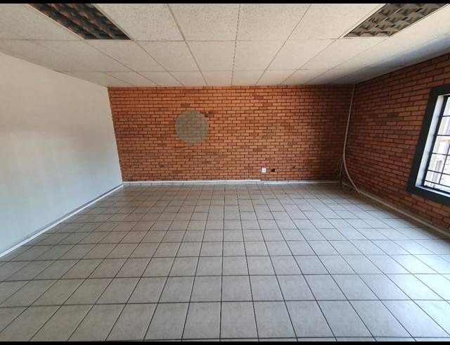 INDUSTRIAL PROPERTY TO RENT IN HENNOPSPARK